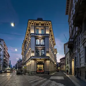 Radisson Collection Hotel, Palazzo Touring Club Hotel